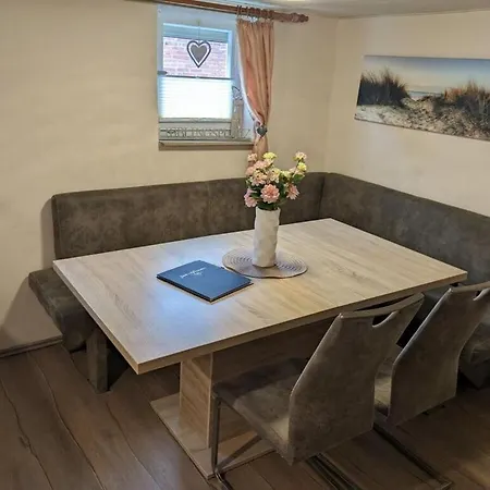 Huus Meta Modern Retreat *
