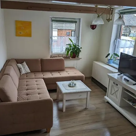 Huus Meta Modern Retreat
